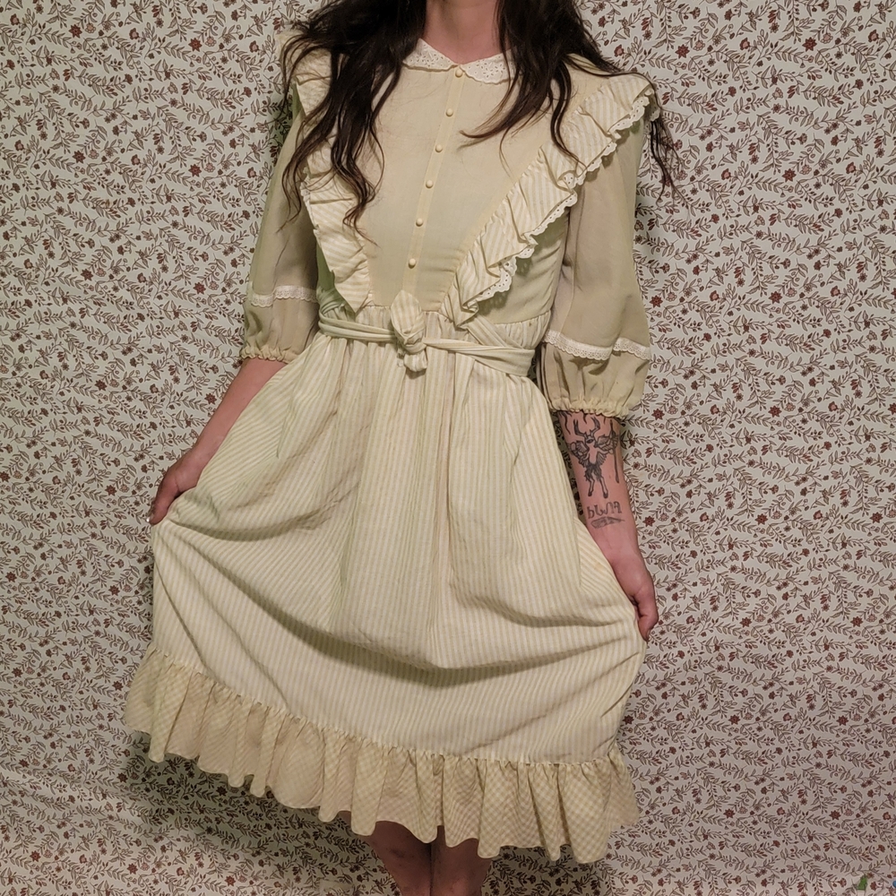 Vintage Cottage-core Dress